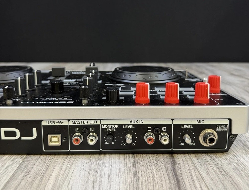 Denon DJ MC2000 Serato USB DJ Controller Dual Deck USED Excellent Condition