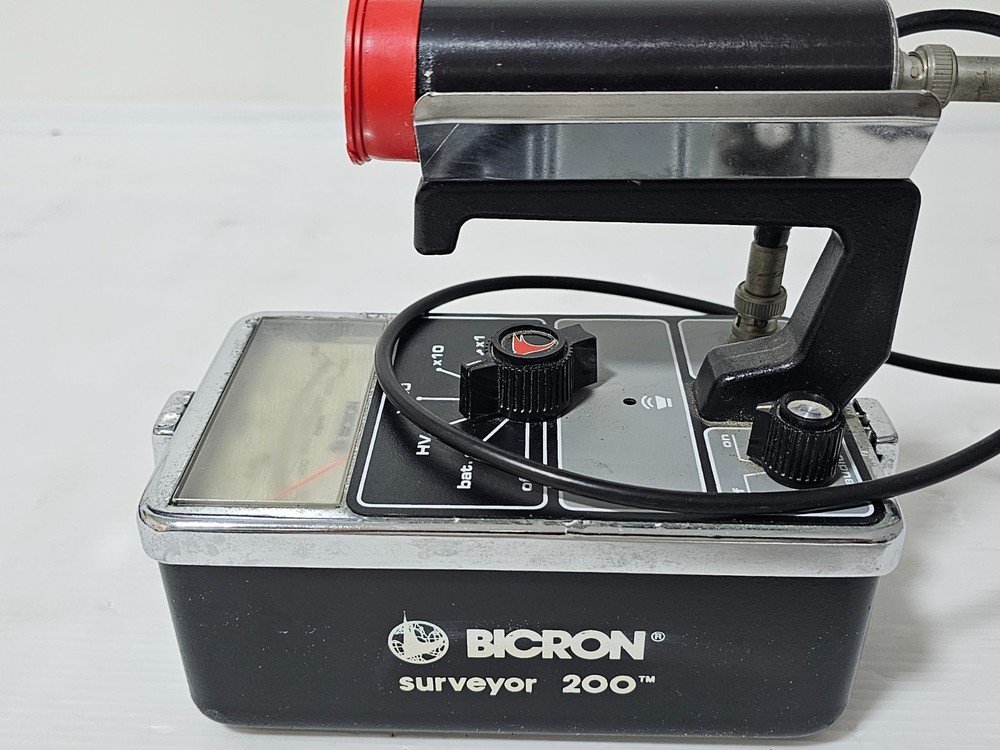 Bicron Surveyor 200 Meter Geiger Counter w/ Probe