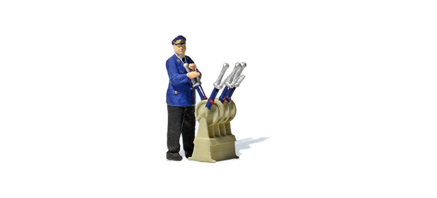 NEW 2026 RELEASE !!! HO Preiser Figure : Signal Tower Worker w/ Levers # 28271