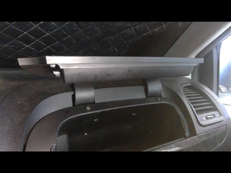 CARAVAN 2012 Glove Box 403287