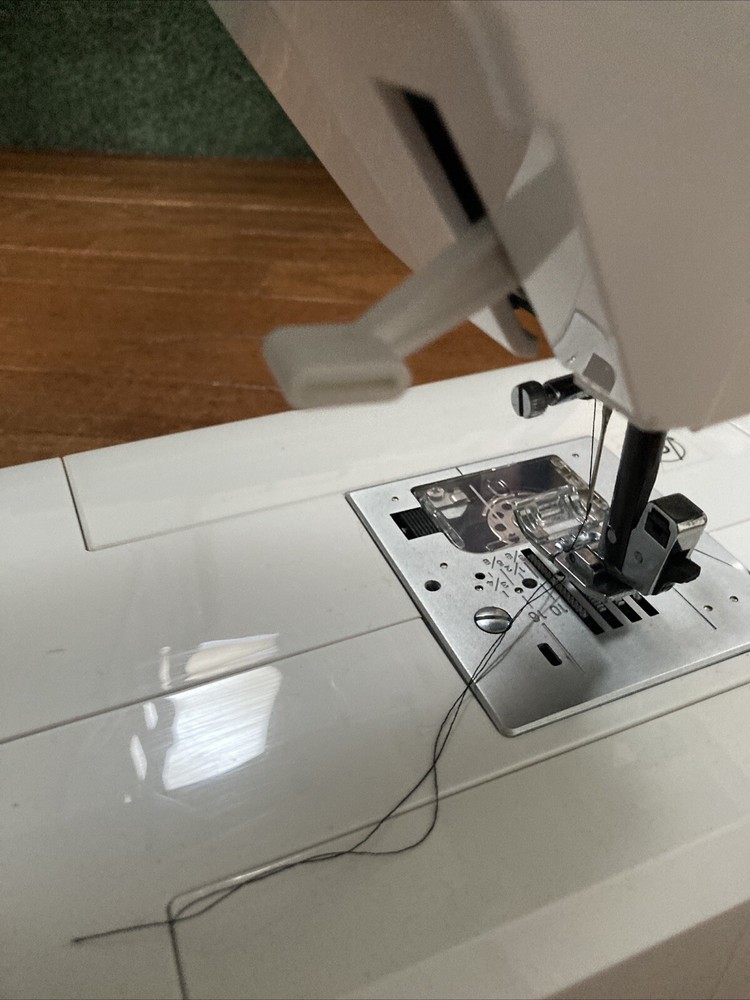 SINGER Confidence 7465 Sewing Machine Works READ