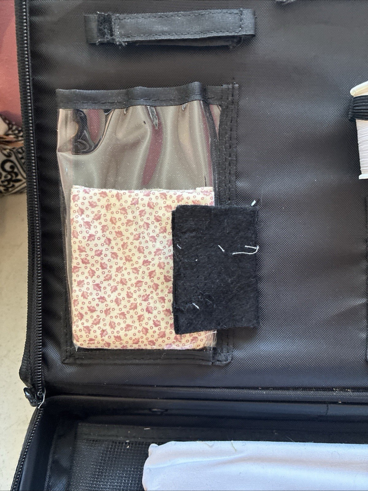 Portable Quilting Organizer Case Kit w Fabric Thread Clips Pattern