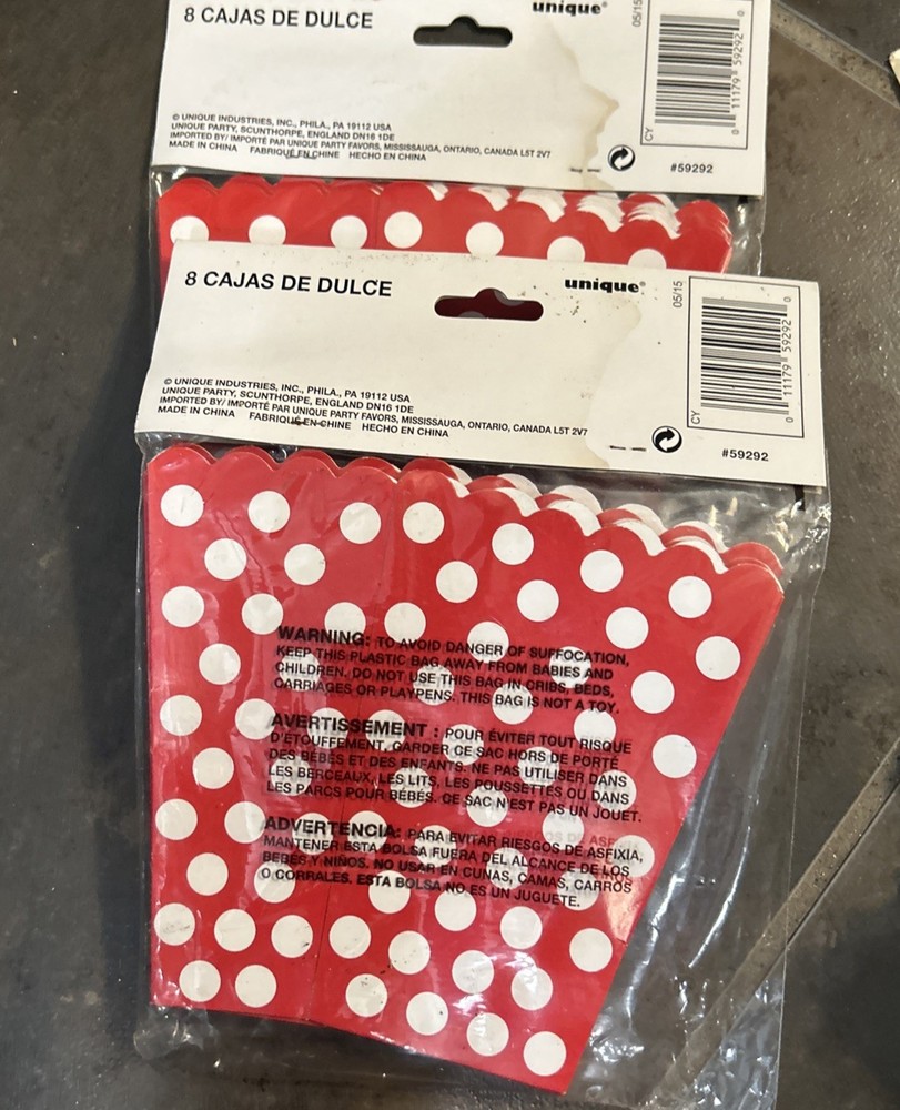 Unique Red Polka Dot 16treat Boxes
