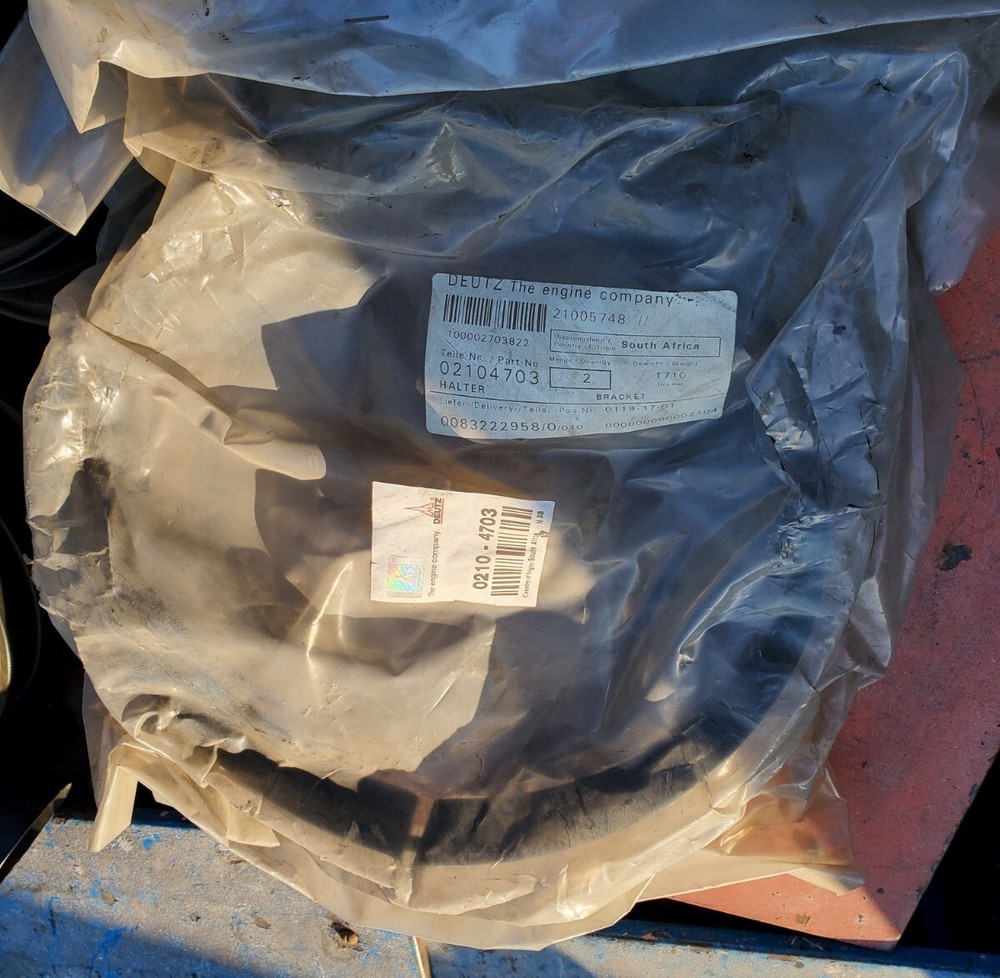 DEUTZ 02104703 BRACKET Halter 816 Engine Circle Ring Holder For Exhaust? Filter?