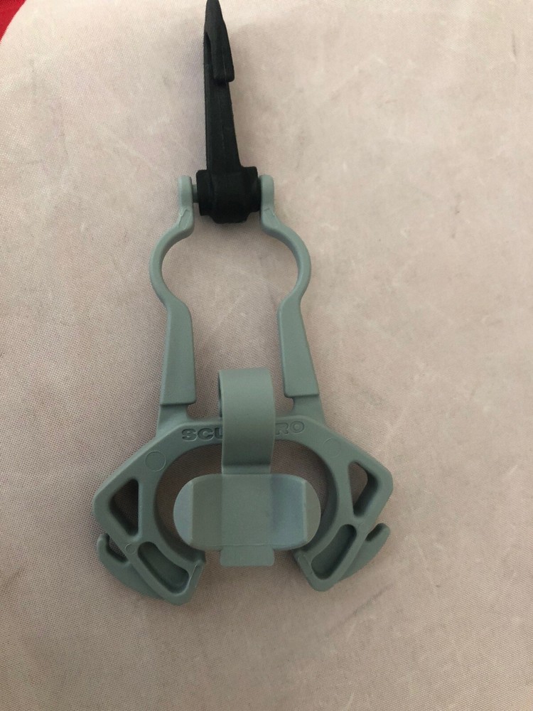 SCUBA REGULATOR SECOND STAGE PROTECTION CLIP NICE!