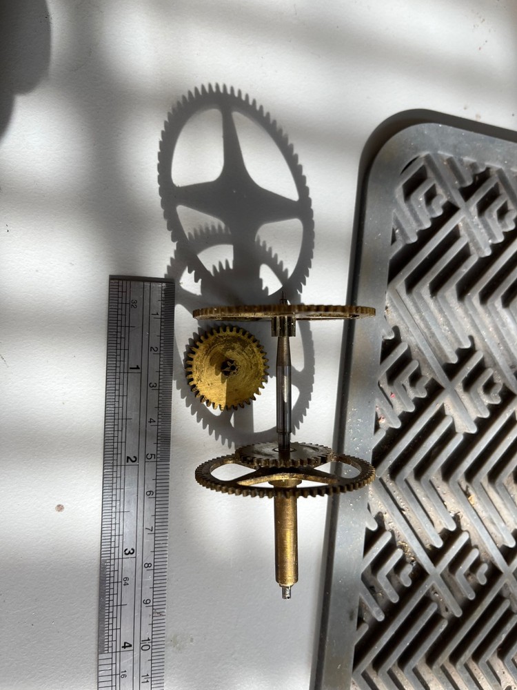 Banjo Clock Motion works plus center shaft