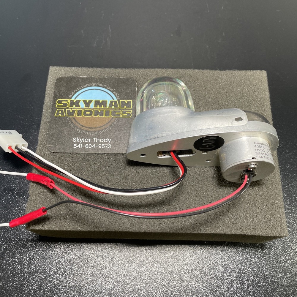 Whelen Wingtip Green Light