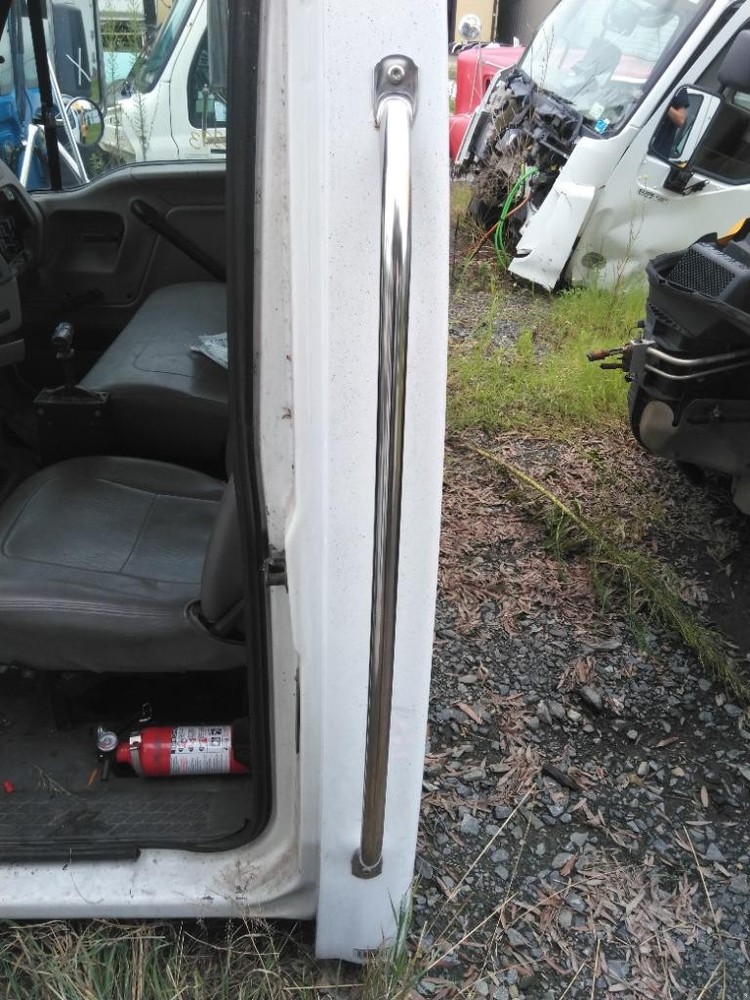 For 2006 STERLING ACTERRA 5500 CAB HANDLE Left ,  MD