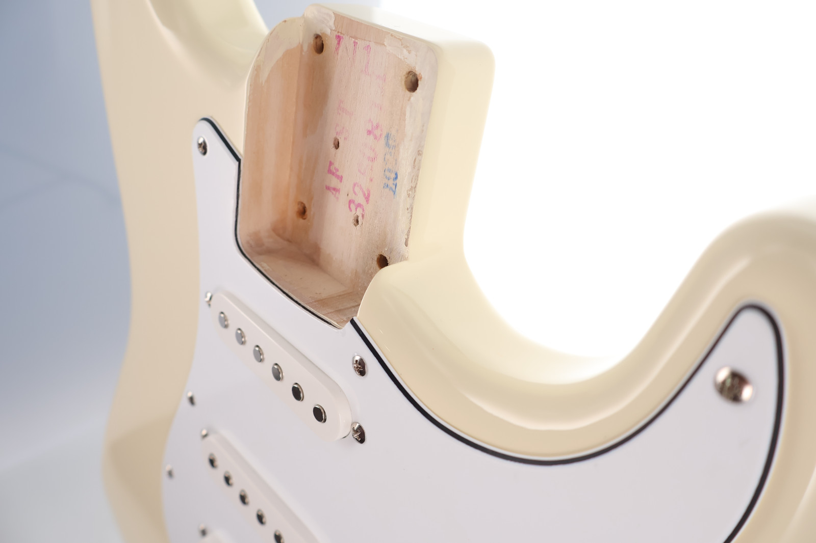 Squier Affinity Stratocaster Body Olympic White Finish Fully Loaded