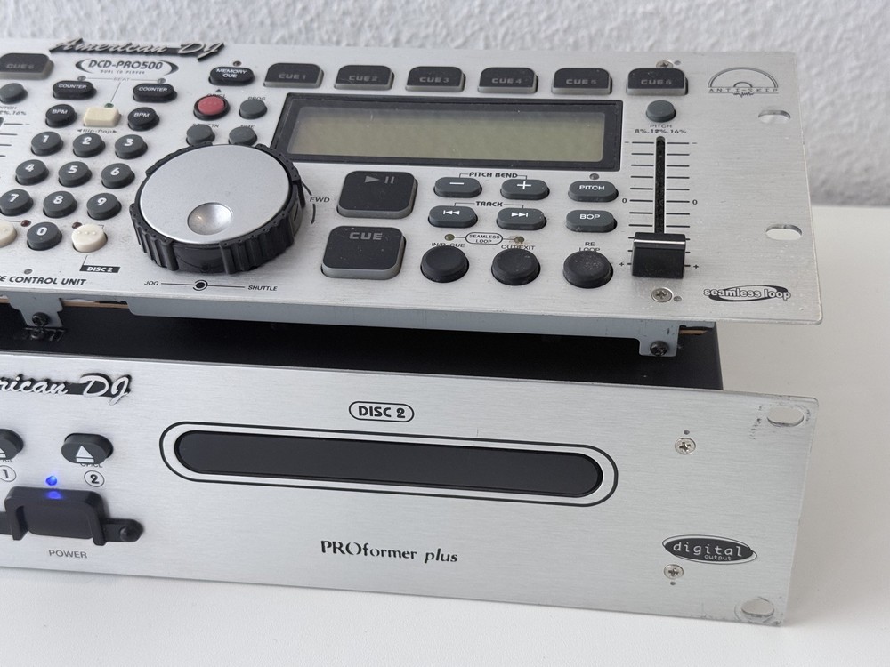 American DJ DCD-PRO500 Dual CD Player (NEEDS SERVICE)