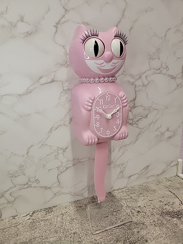 Pink Satin Lady Kit Cat Klock Clock Display model