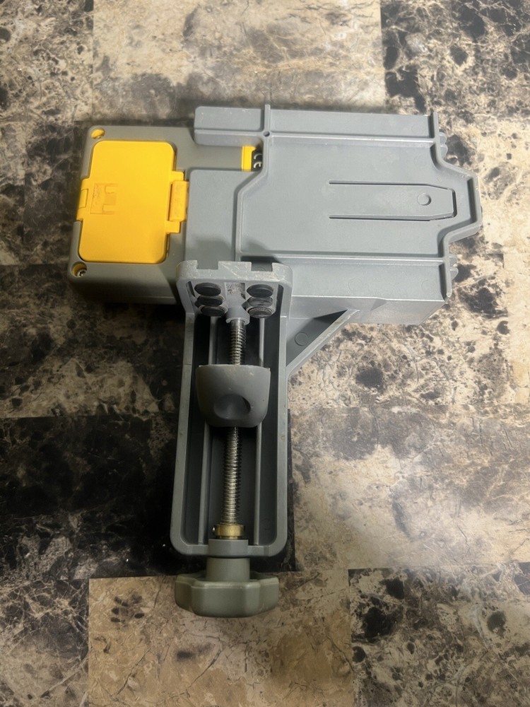 Spectra LL500 Self-Leveling Precision Laser with Receiver