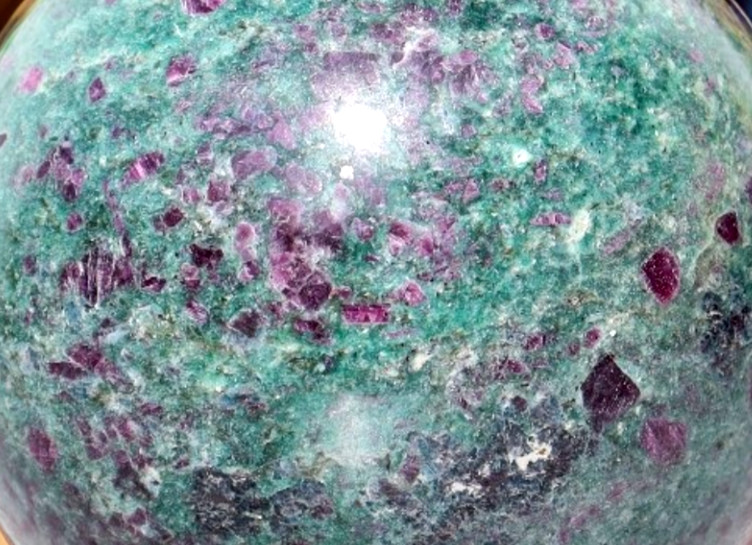 60MM Ruby Zoisite Anyolite Crystal Healing Energy Metaphysical Gemstone Sphere