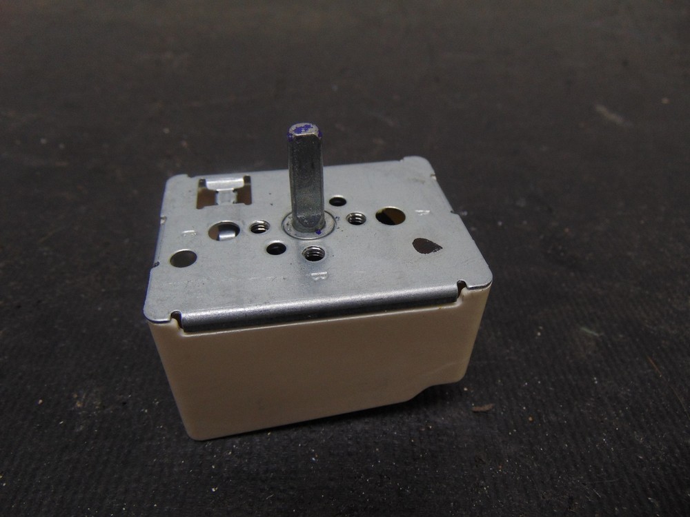 Maytag Range MFES6030RZ Element Switch W10578768