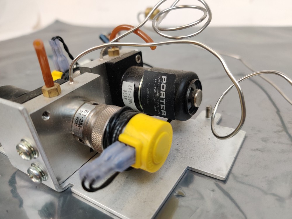 PerkinElmer Clarus Control Solenoid Valve for Split/Splitless Injector. Working