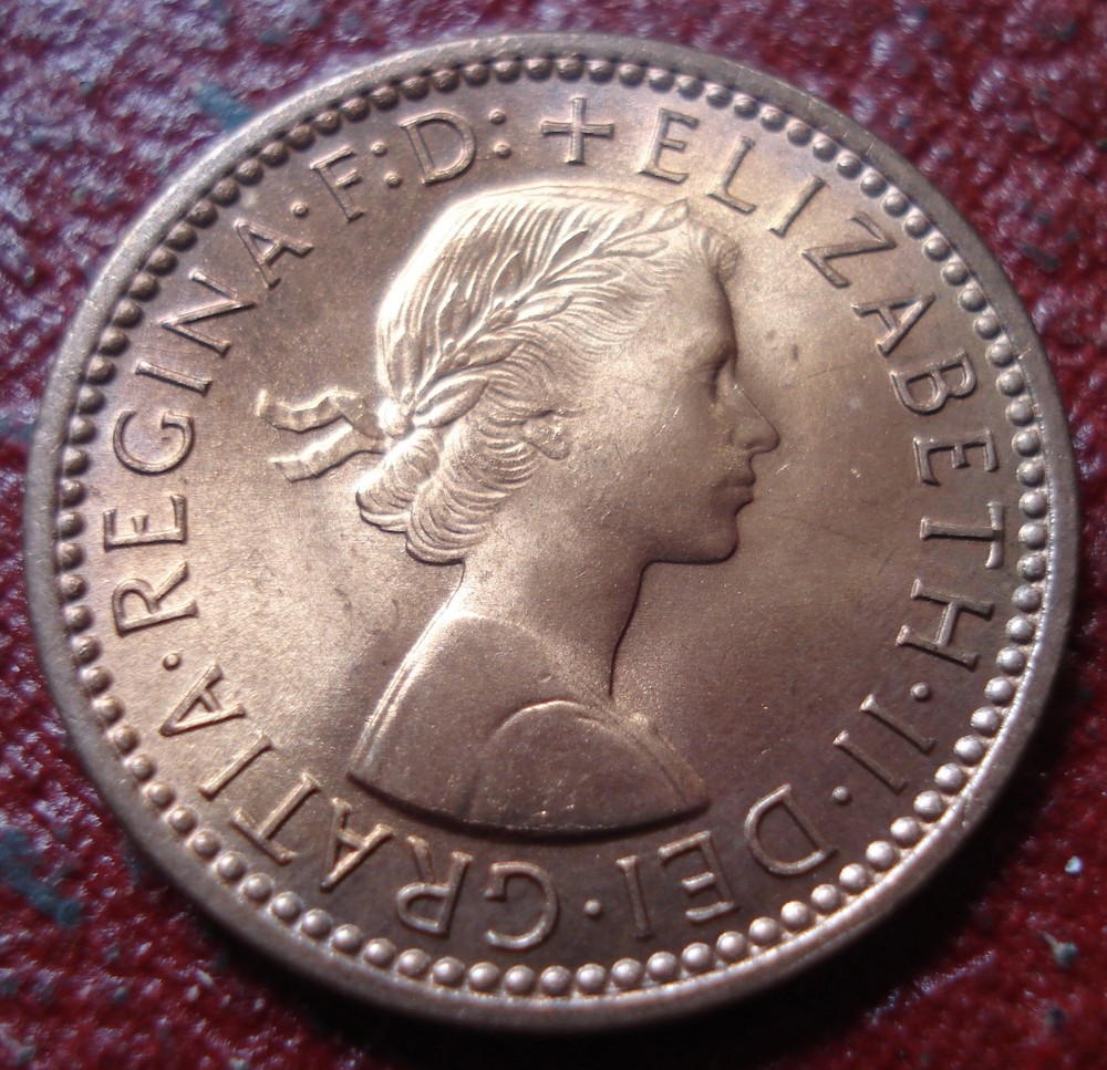 1955 BRITISH FARTHING IN UNCIRCULATED CONDITION