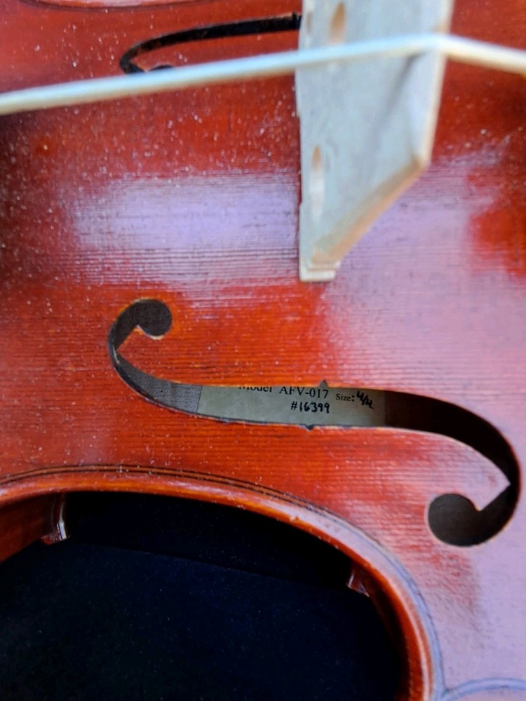 Amati Fine Instruments Violin Model AFV-017 4/4