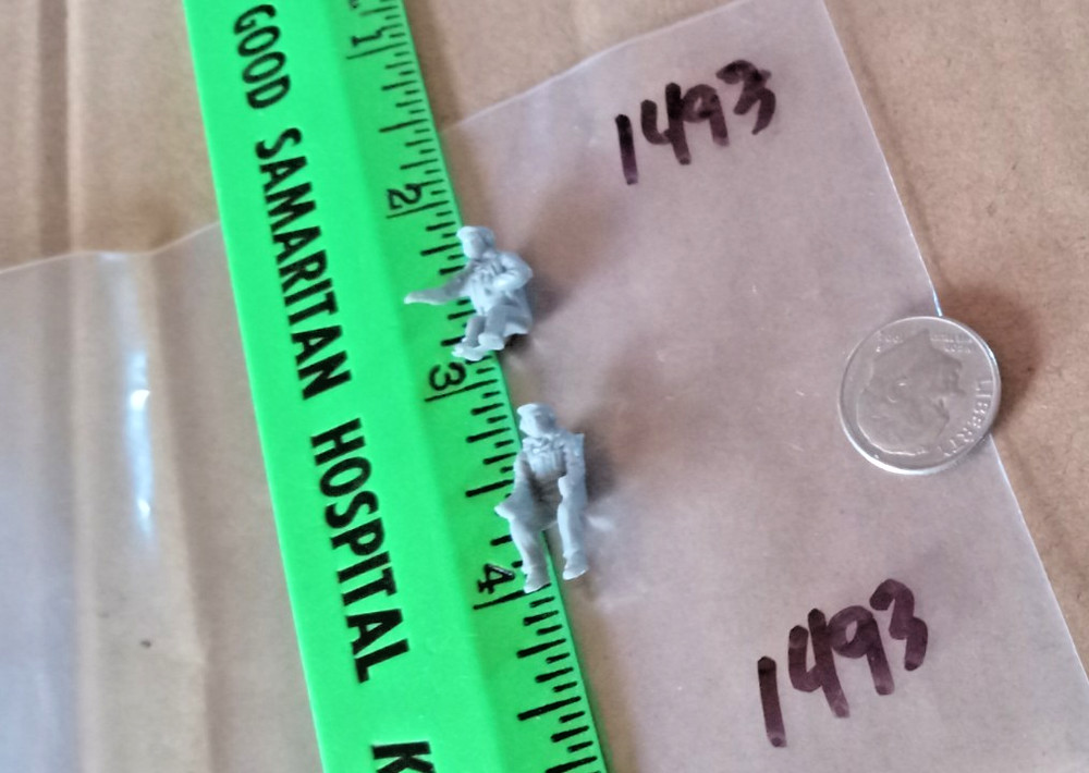 Two (2) Military Pilot Figures scale unknown Package # 1493 !!!!!!!!!!