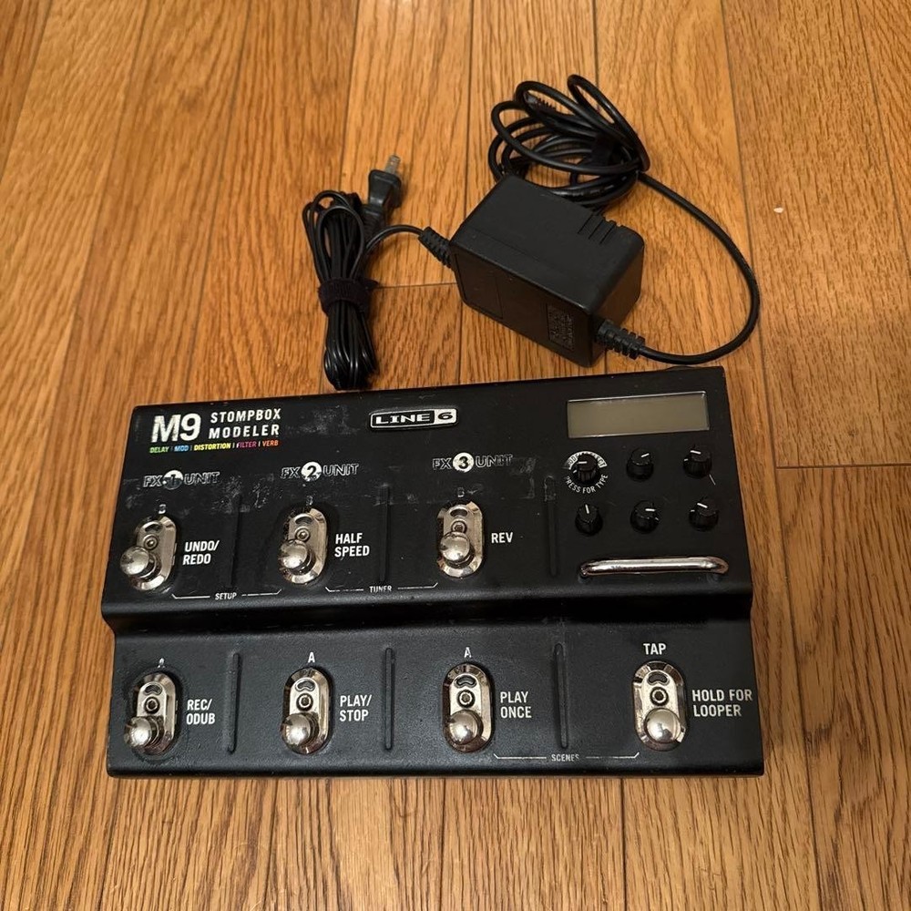 Line6 M9 Stompbox Modeler Multi-Effects Guitar Effect Pedal Used
