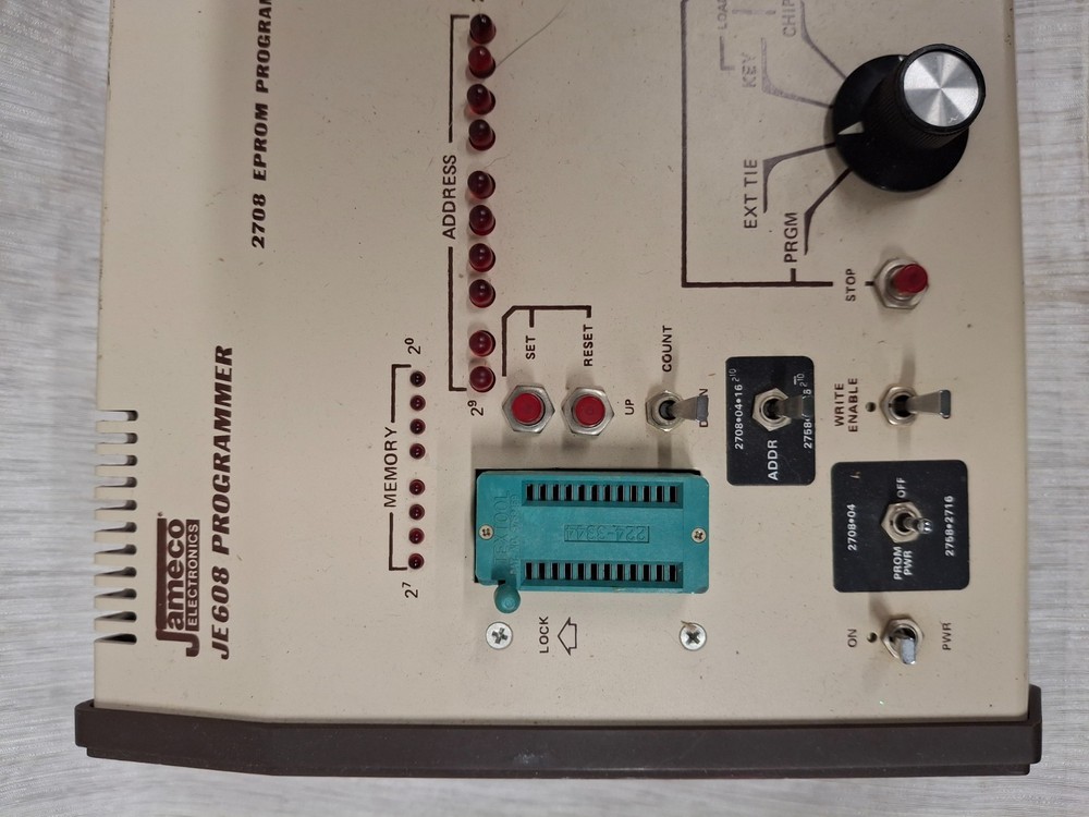 Jameco Electronics JE 608 Programmer 2708 Eprom Programmer Untested Powers On