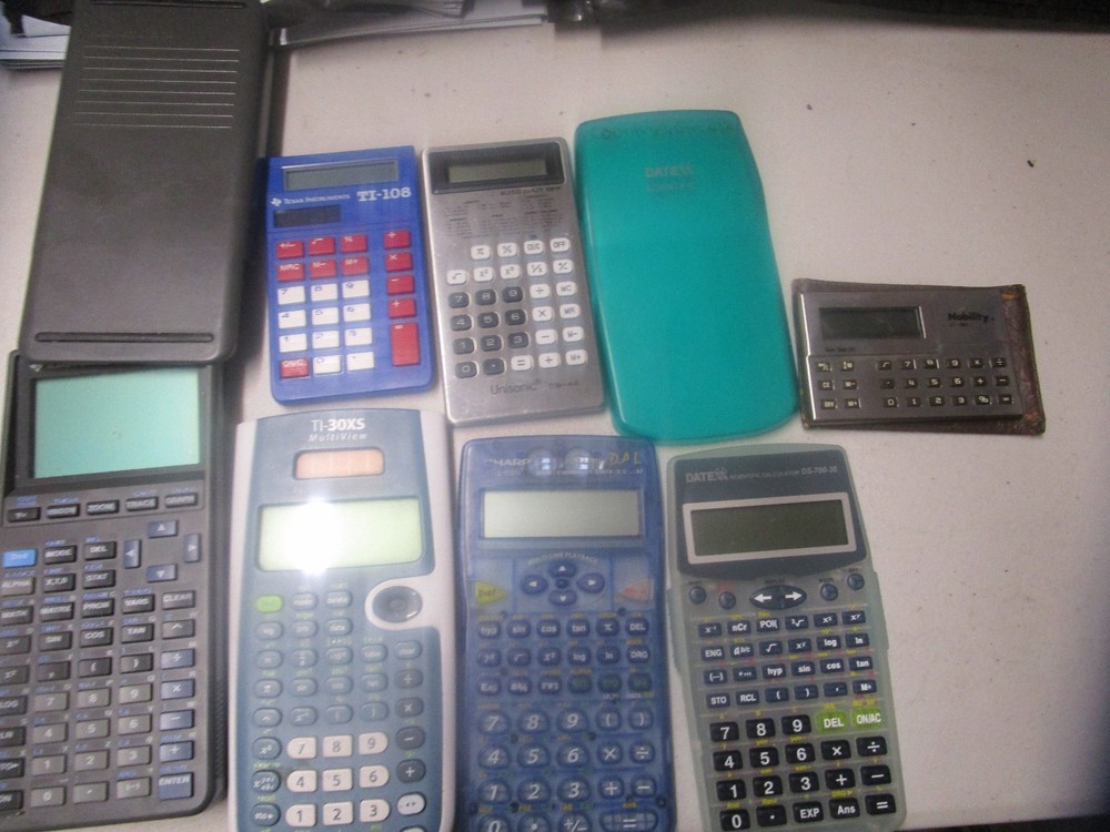 Broken Calculator Lot 7 Count Sharp Unisonic TI Datex