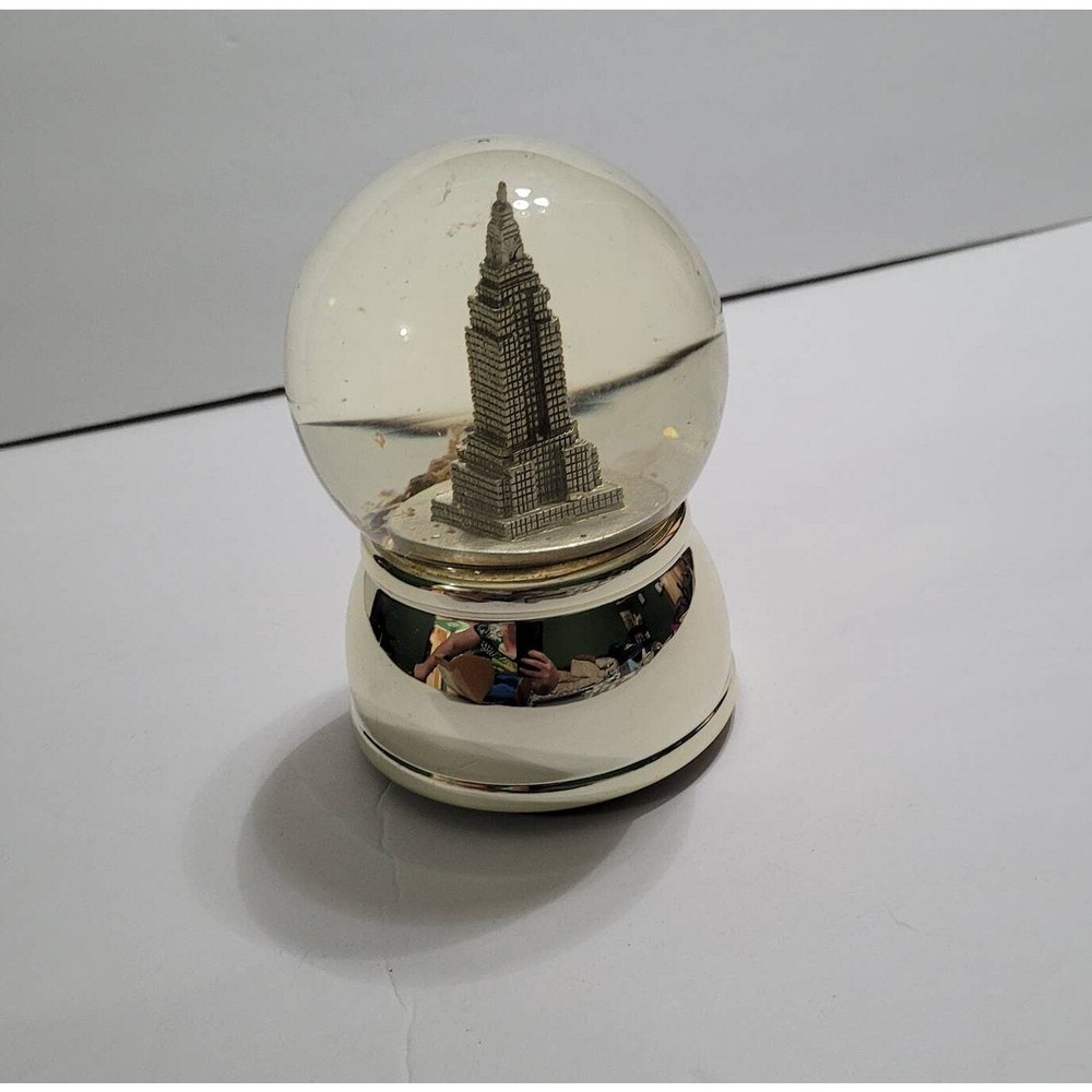 2009 Target Water Globe Silver Base with Empire State Building