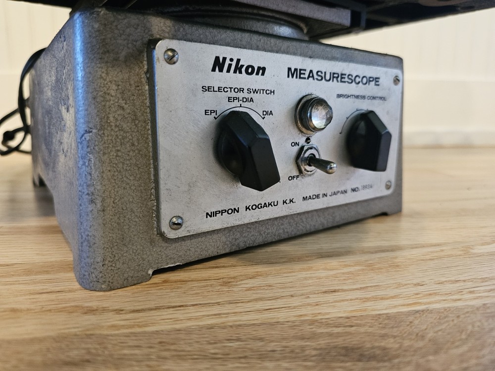 Nikon Measurescope Toolmakers Measuring Microscope X-Y Table Brown & Sharp Dials