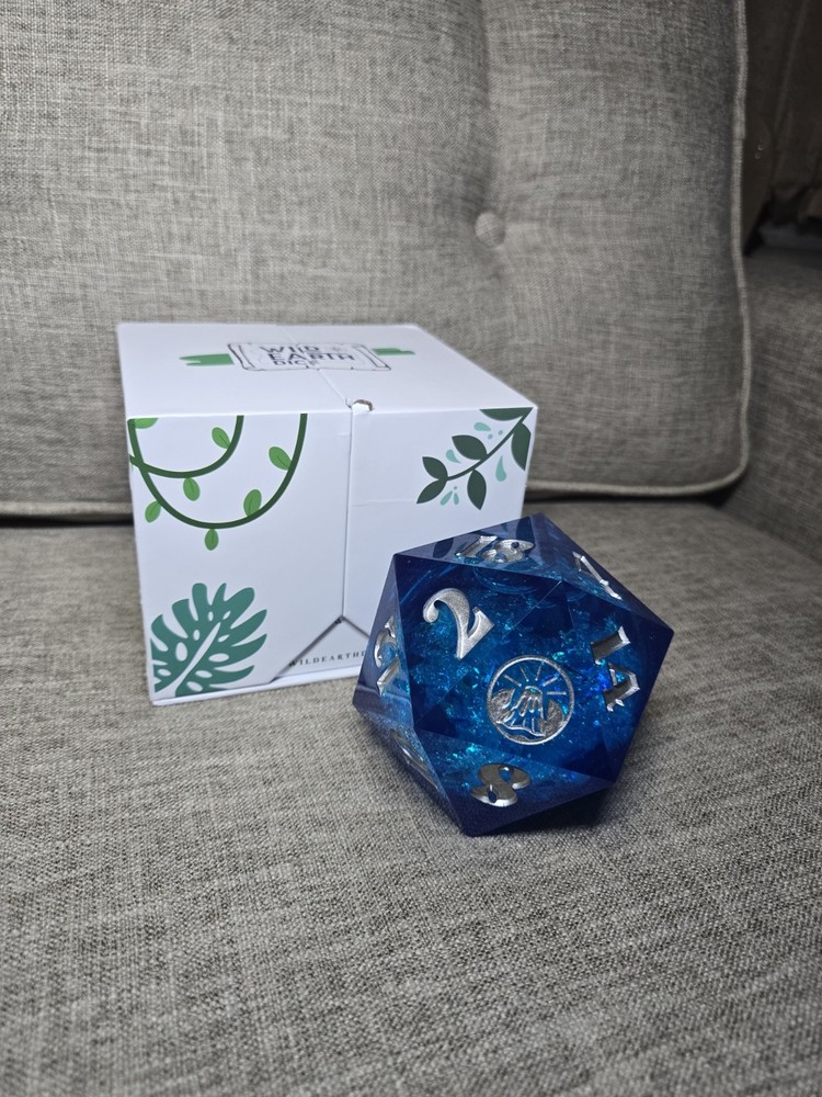 Wild Earth Dice Chunk D20 85mm, Liquid Core, New