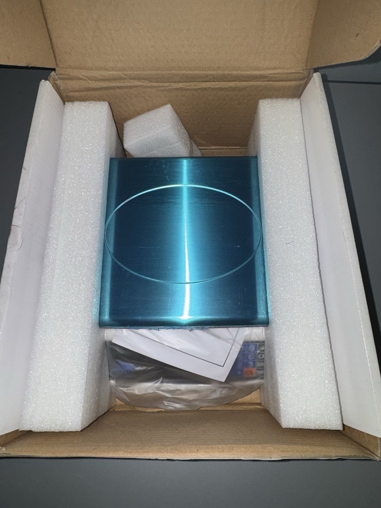 Globe GLS30 30lb Capacity Price Computing Scale - NEW