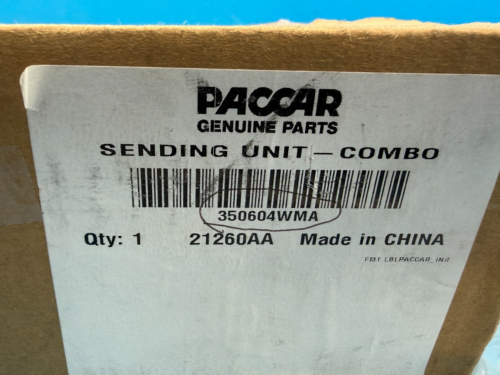 Paccar 21260AA DEF Coolant Loop Tank Level Sensor Sending Unit 350604WMA