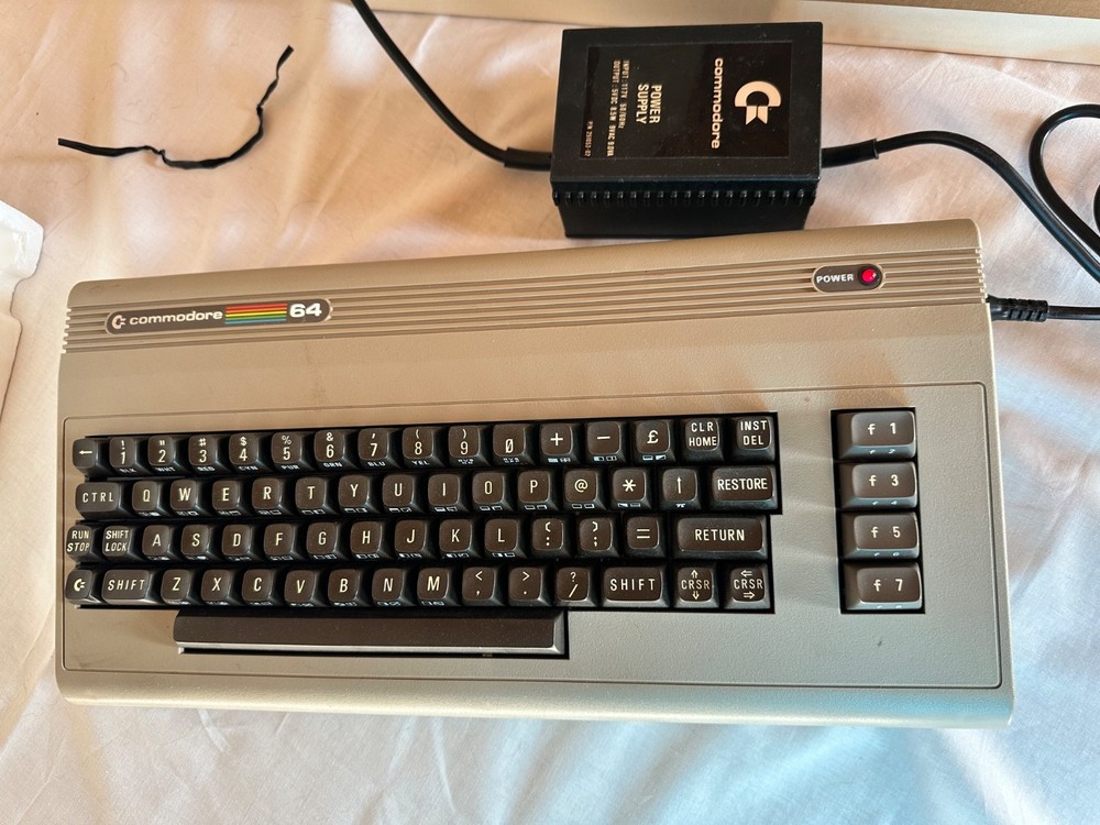 Commodore 64 Personal Computer W/ Original Box - POWERS ON