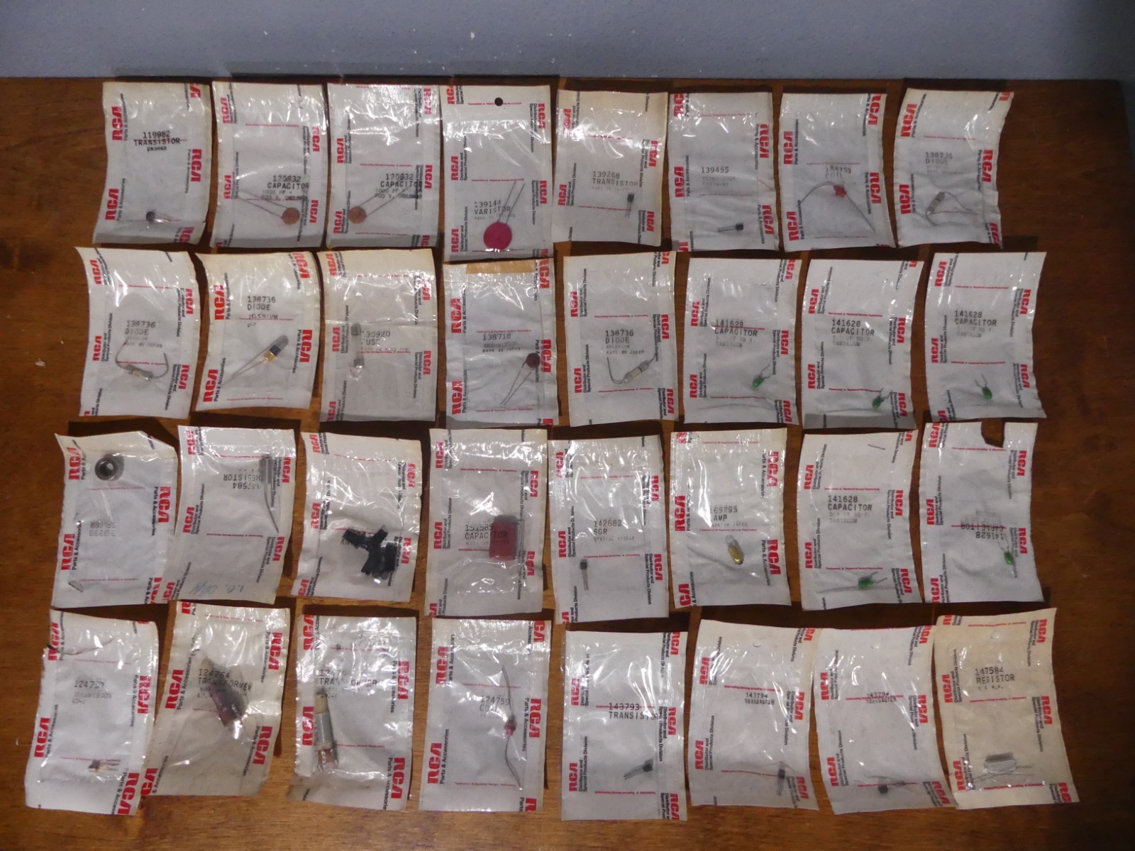 Huge RCA TV Stereo Radio Repair Capacitor Transistor Thermistor NOS Store Lot