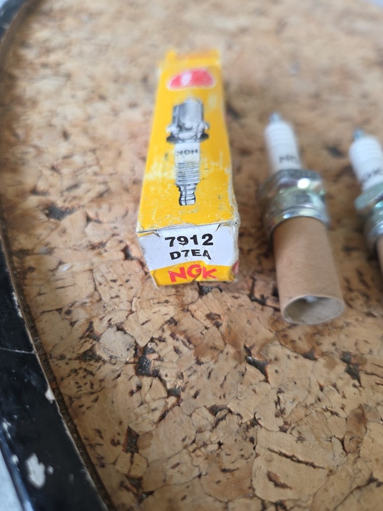 2 Pack NGK - 7912 - Spark Plugs, D7EA