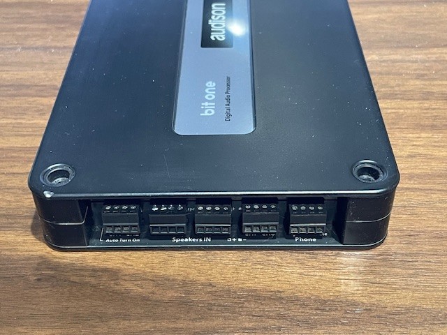 Audison Bit One Processor (Remote, Cables , CD, Manual included)