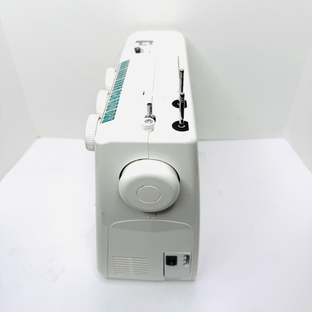 JANOME Sewing Machine 2003P With Pedal - Used