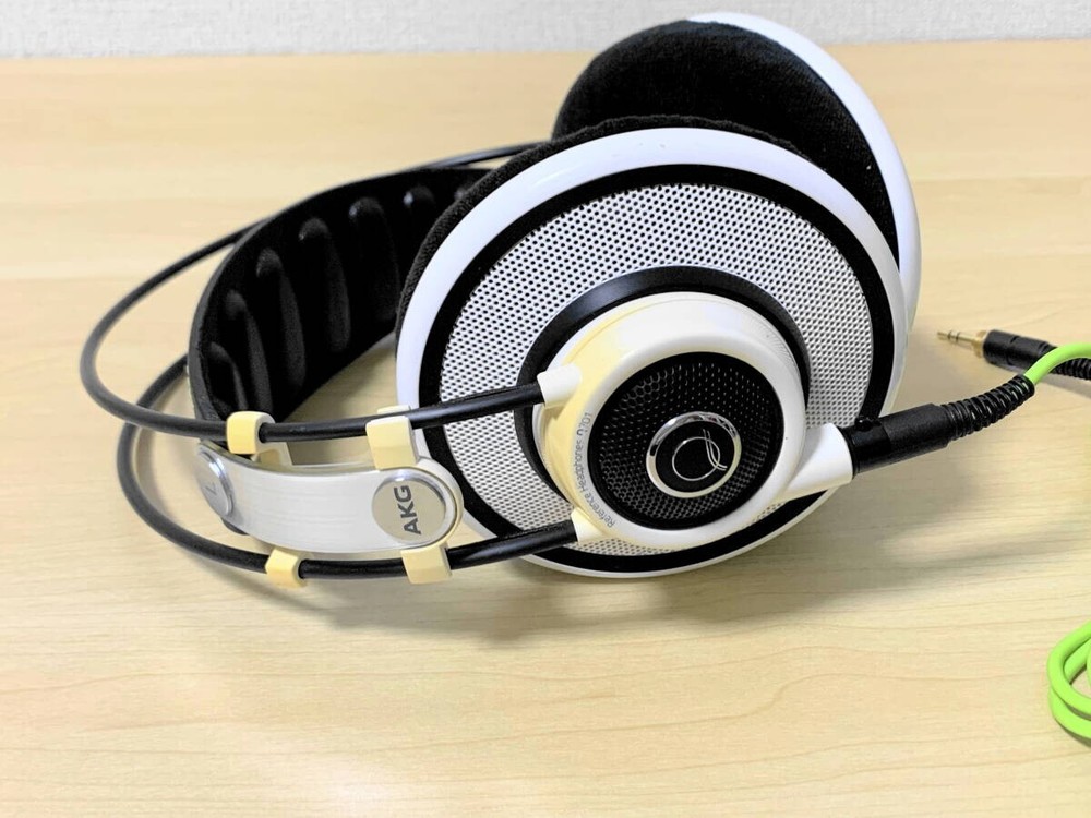 AKG Q701 Quincy Jones Open-Back Studio Reference Double Headphones