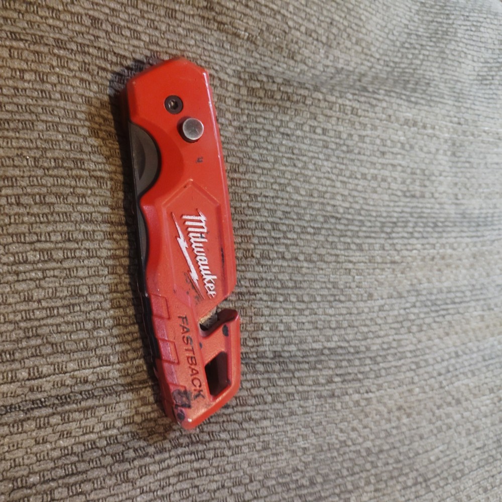Milwaukee 48-22-1502 Utility Knife - Red