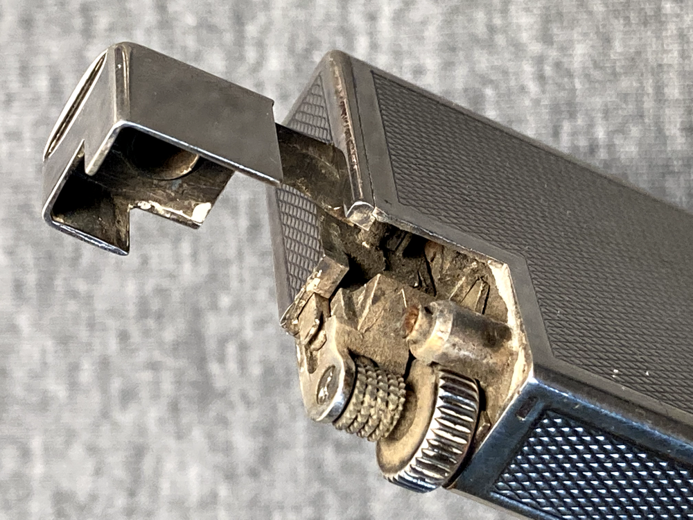 DUNHILL SAVORY PETROL TABLE LIGHTER