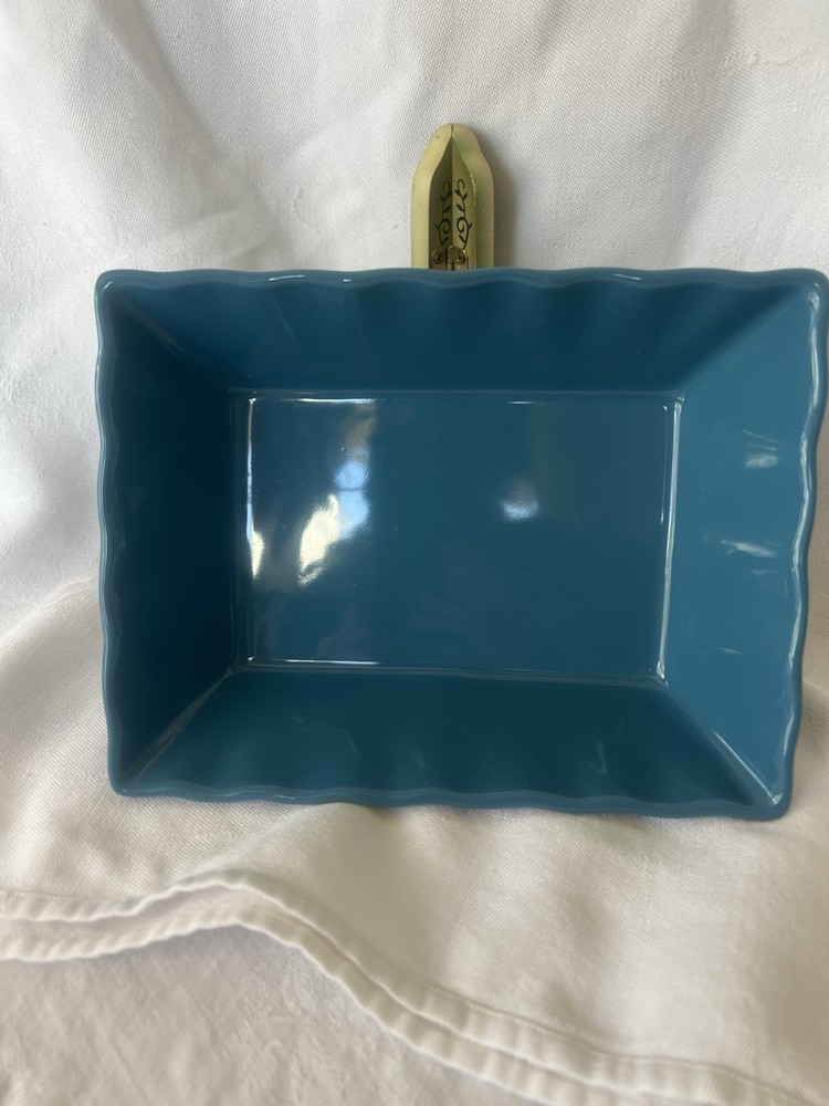 Nantucket Stoneware Small Baking Dish