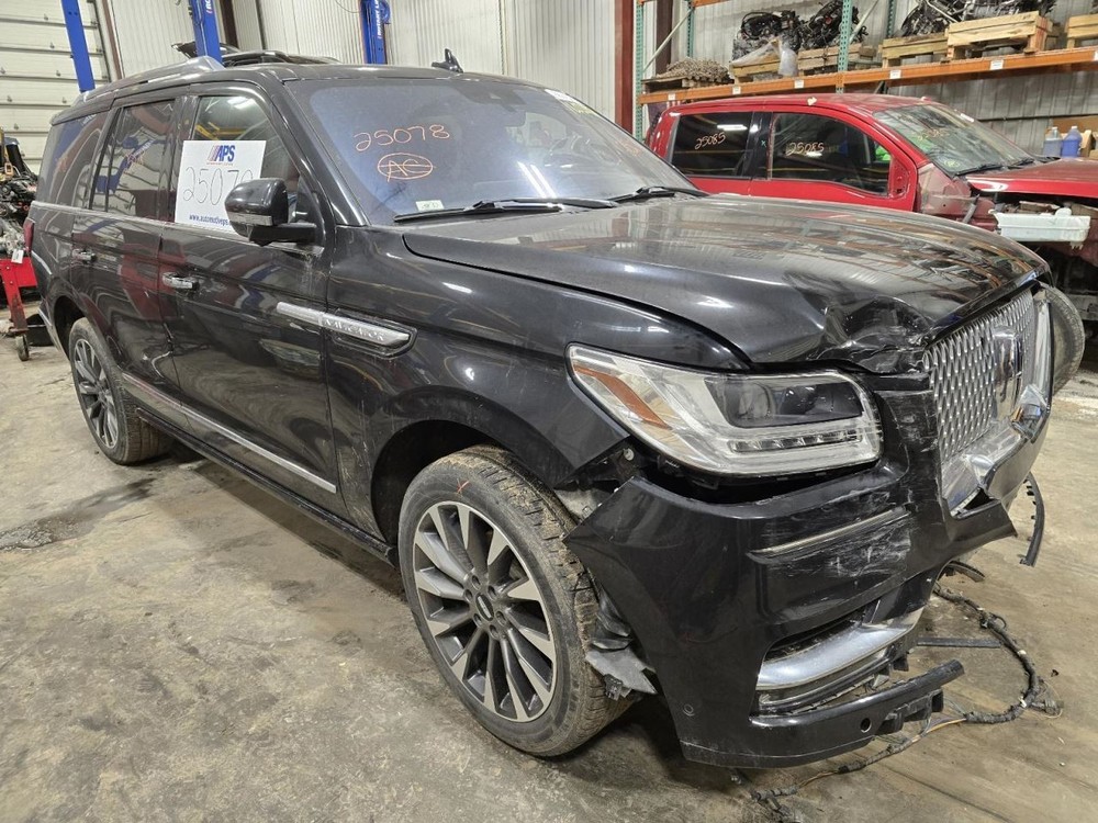 Fuse Box Engine Fits 18-21 NAVIGATOR 1546261