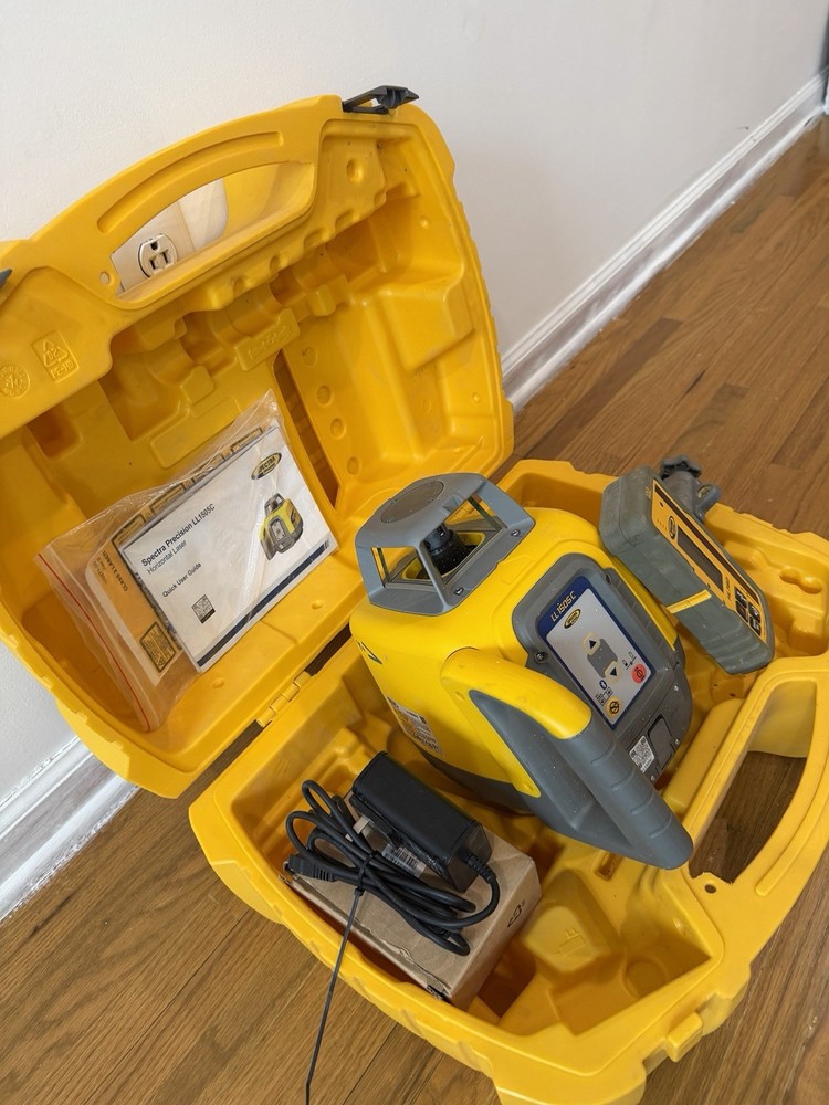 Spectra Precision Rotating Laser Level LL1505C With HL760 Receiver