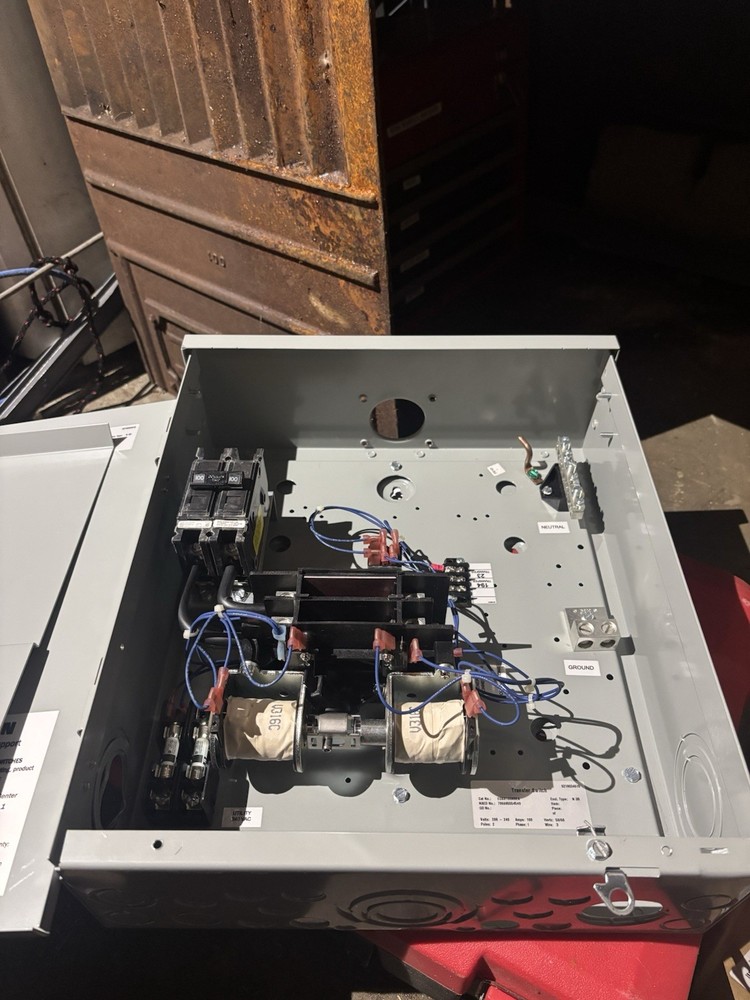 Eaton Automatic Transfer Switch 100 Amp 2 Pole Type N3R