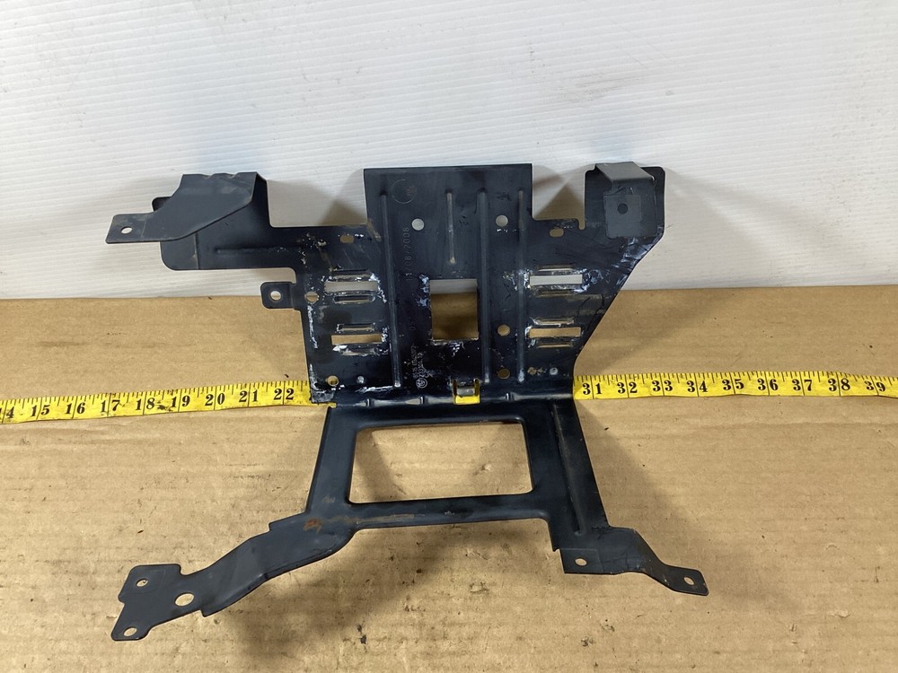 2008 - 2011 BMW M3 E92 E93 AMPLIFIER AMP BRACKET 6945072 OEM .