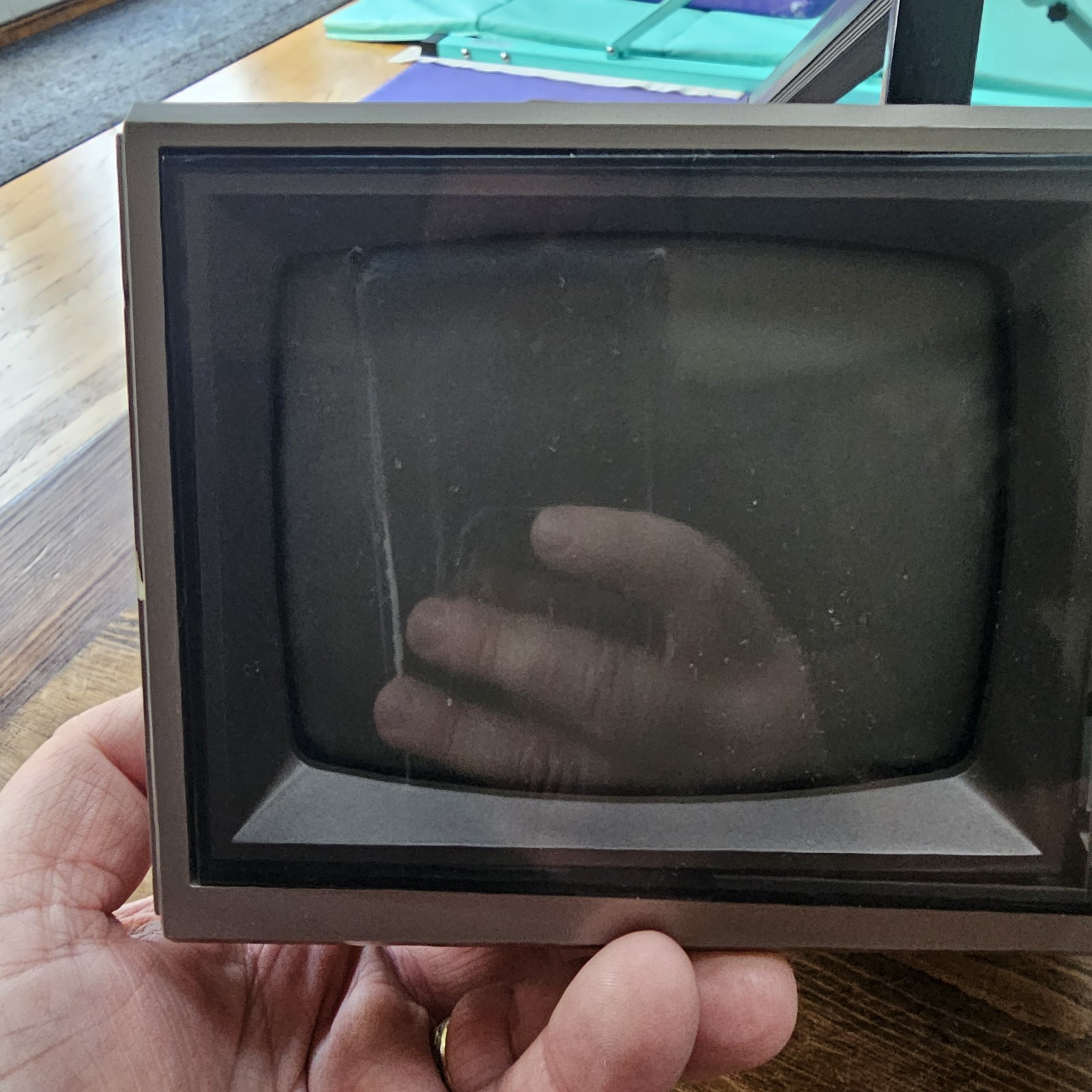 Spacemaker Kitchen Companion GE TV/Radio 5” B&W FM/AM 7-7150 Original Box Clean