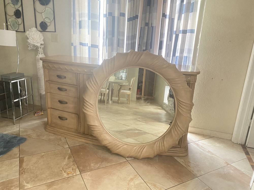 dressing table And Mirror