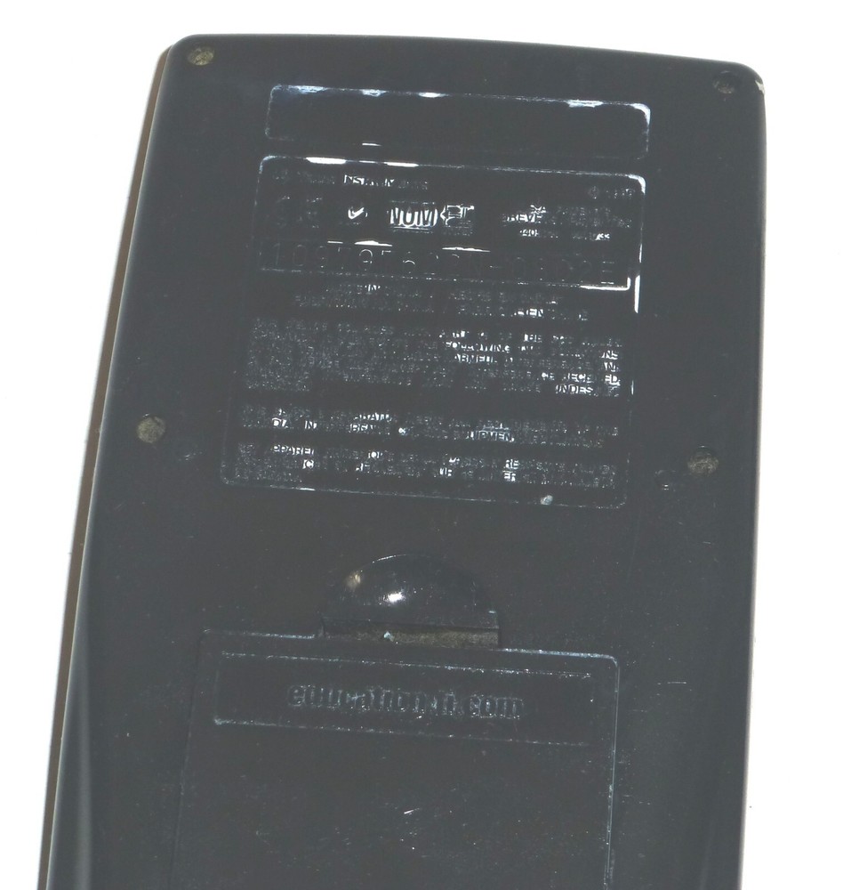 Texas Instruments TI-83 Plus Graphing Calculator with Cover Works PLEASE READ