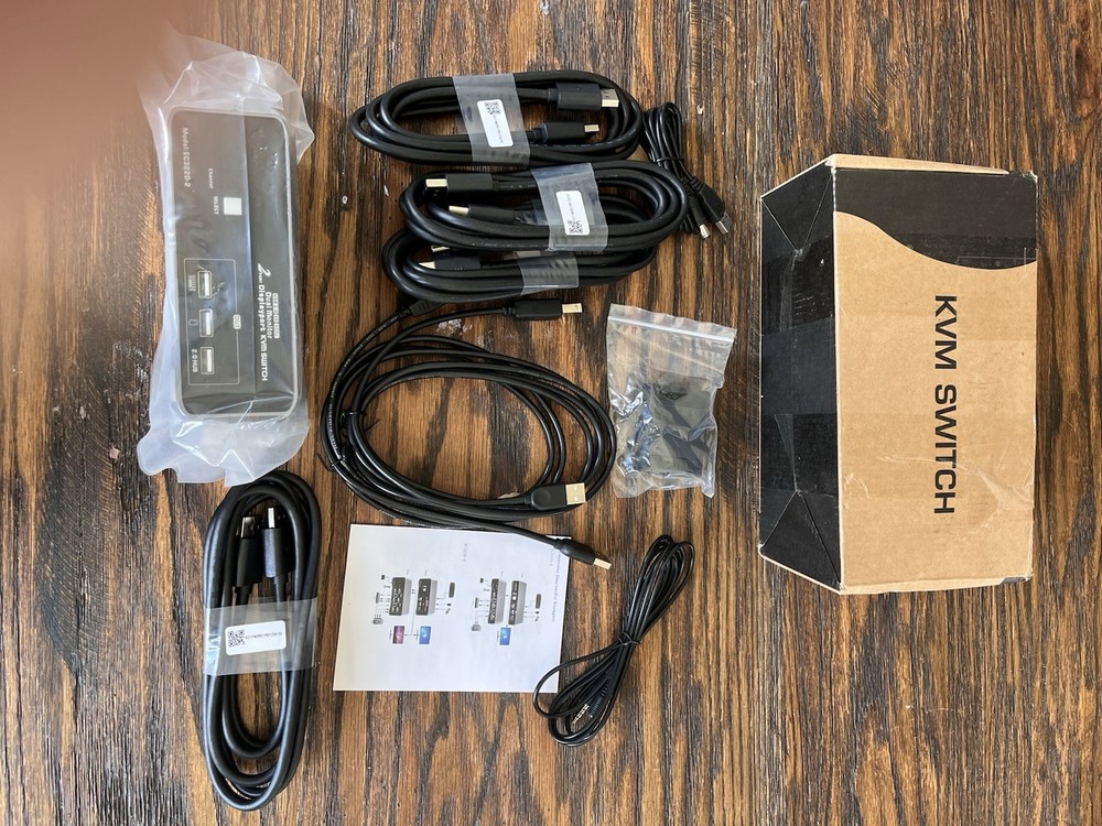 Ecolmy DP KVM Switch Model EC-322D-2 Open Box
