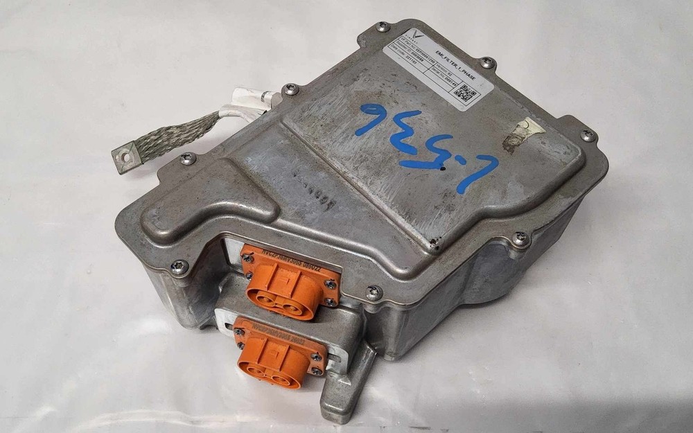 HIGH VOLTAGE ELECTROMAGNETIC INTERFERENCE VINFAST VF8 23 ID EEP30061290