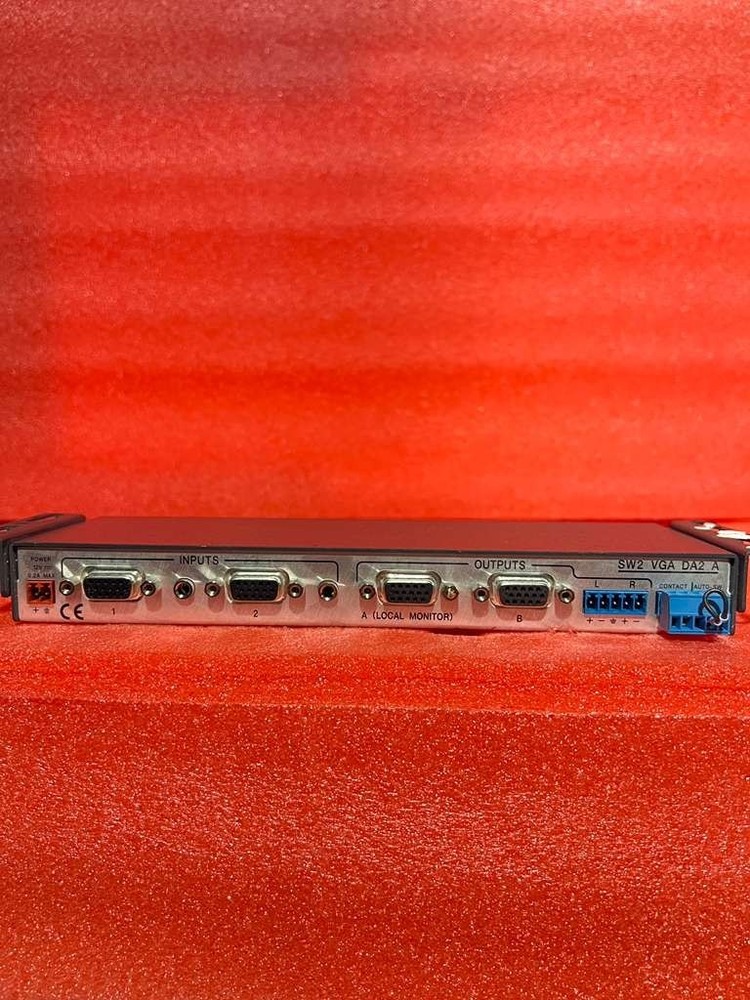 Extron Switch Active SW2 VGA DA2 A  Switcher