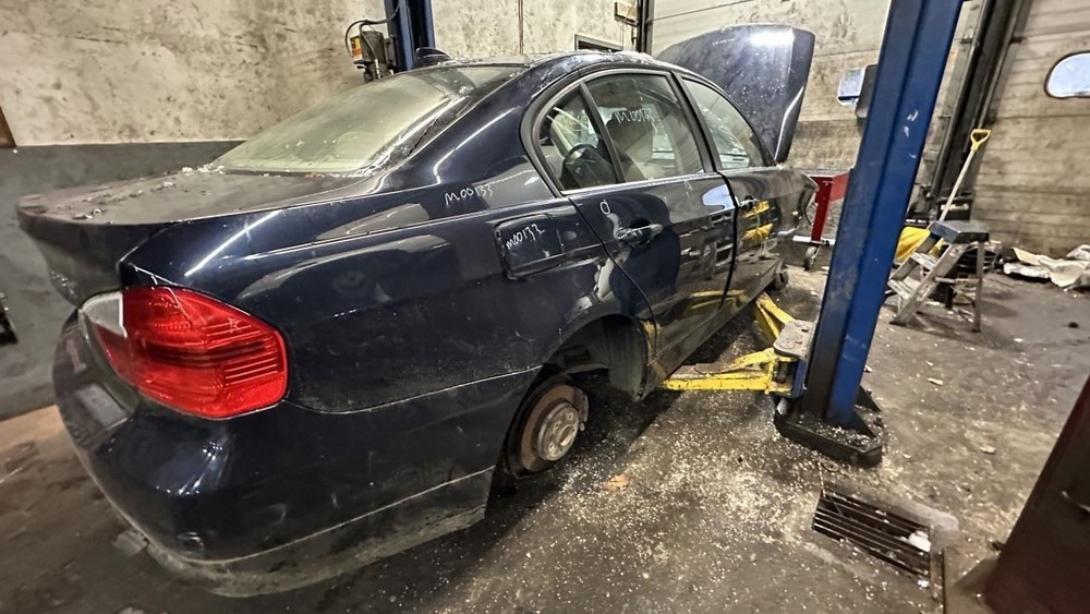 328I 2007 Third Brake Light OEM